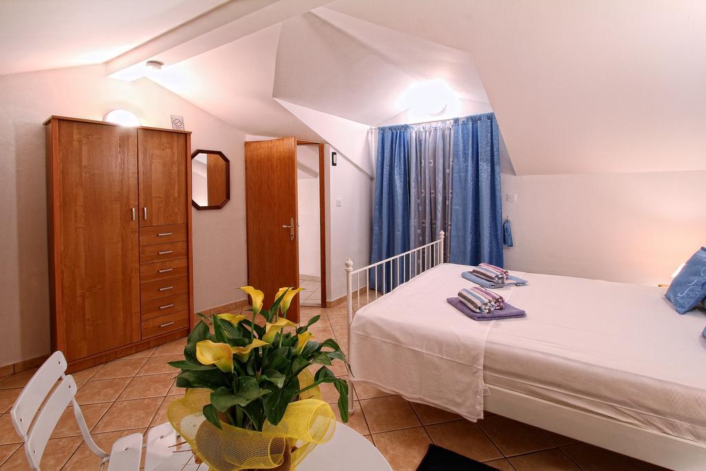 Holiday Home Marko Фунтана Экстерьер фото